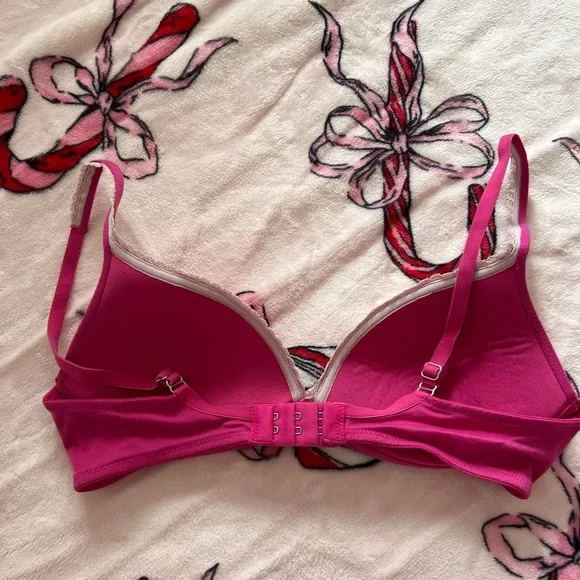 Victoria’s Secret hot pink lace wireless bra 34B - Picture 2 of 4